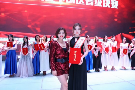 DƬ12.jpg
