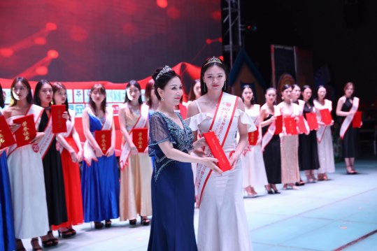 DƬ15.jpg